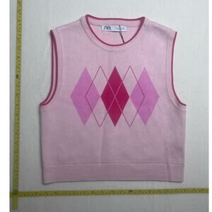 ZARA Crop Sweater Vest Pink Argyle Crew Neck Size Medium